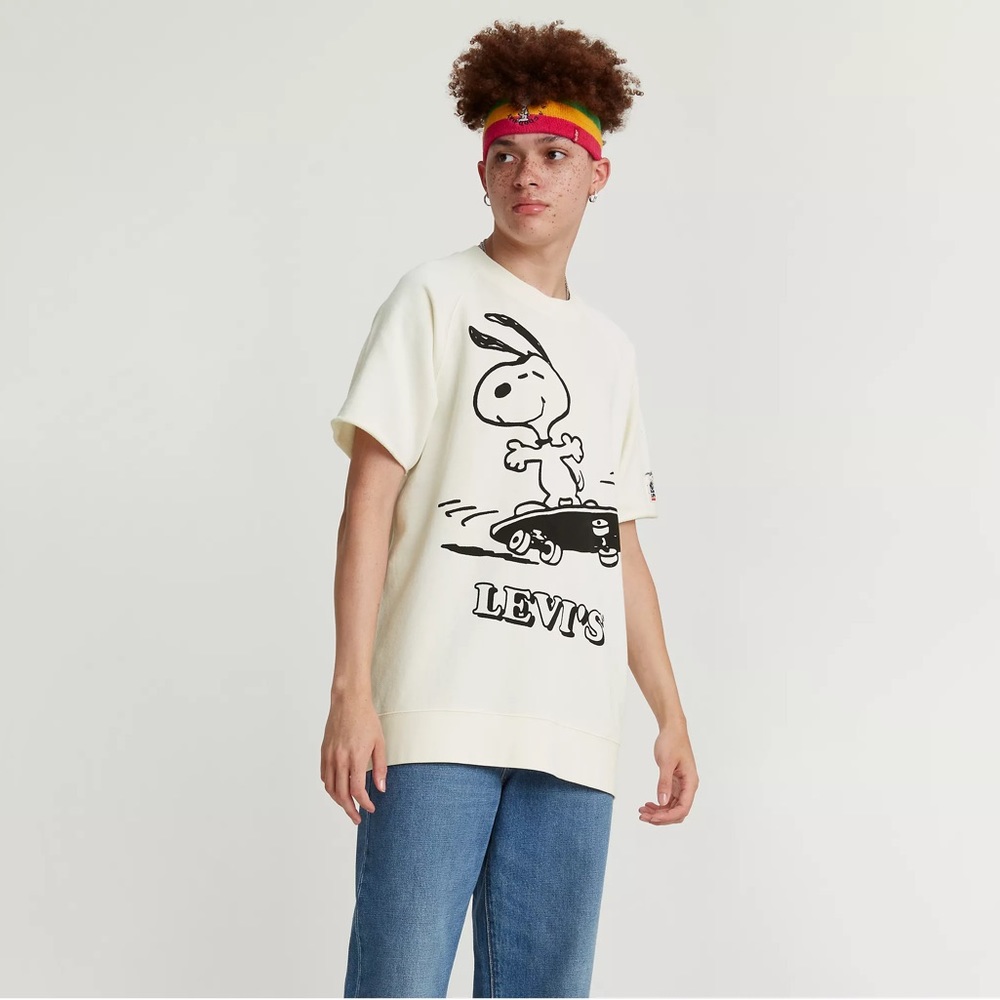 NWT VINTAGE DISCONTINUED Levi’s x Peanuts SS Crewneck Cutoff Sweatshirt